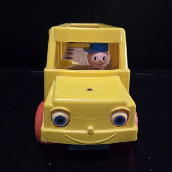 Vintage Fisher-Price Little People Yellow Bus With Many Play People - Picture 8 of 12